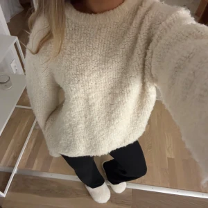 Stickad tröja🤍 - Så mysig stickad tröja i ull material🤍