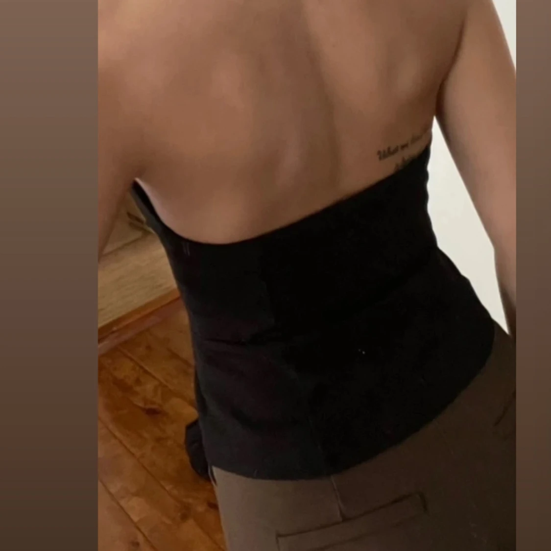 Svart halterneck korsett-topp - 2