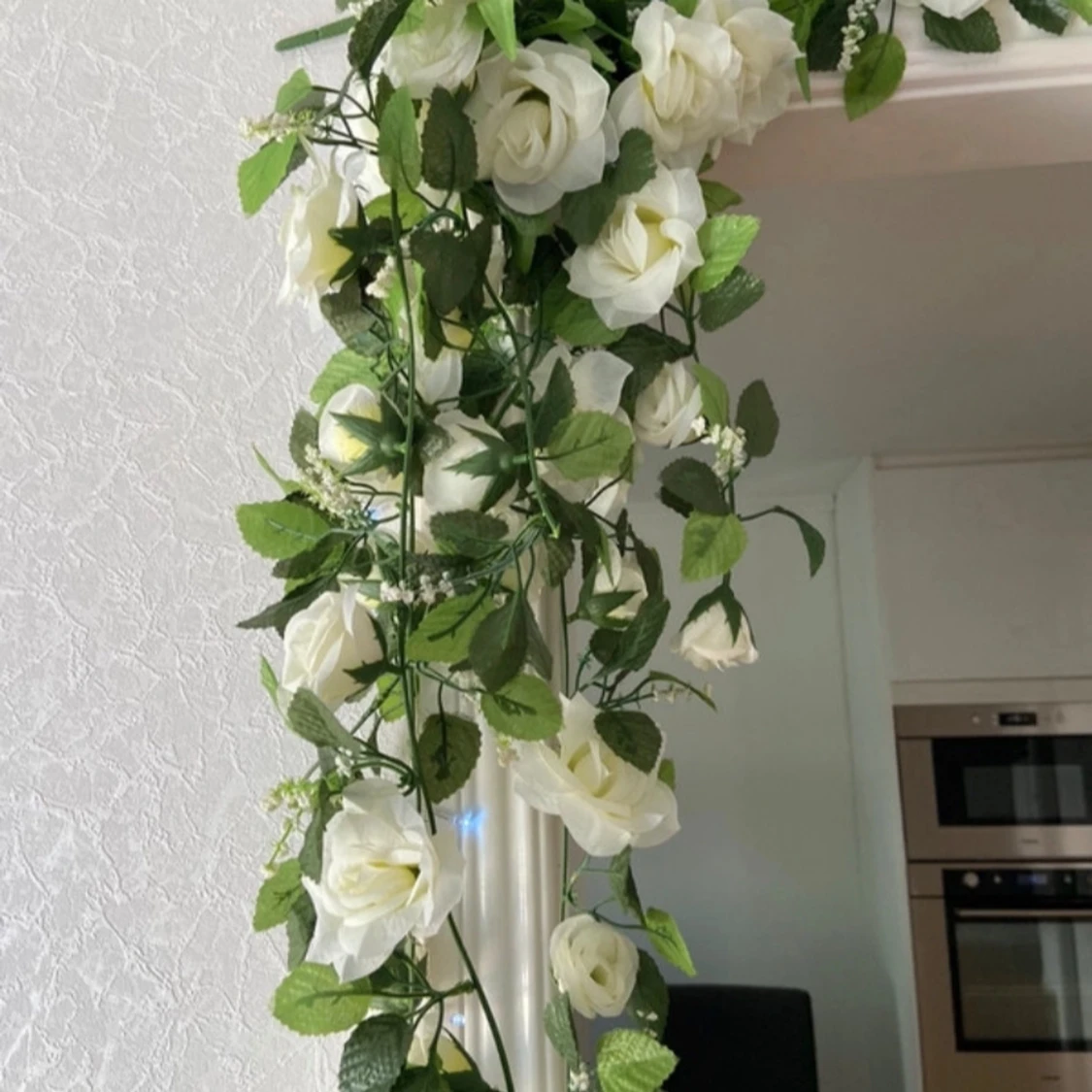 Ljusslinga med vita rosor - 4