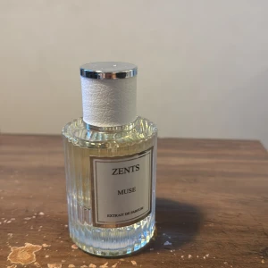 Zents Muse Extrait de Parfum - Lik My way. Som ny! Endast testad och var inte min stil. 