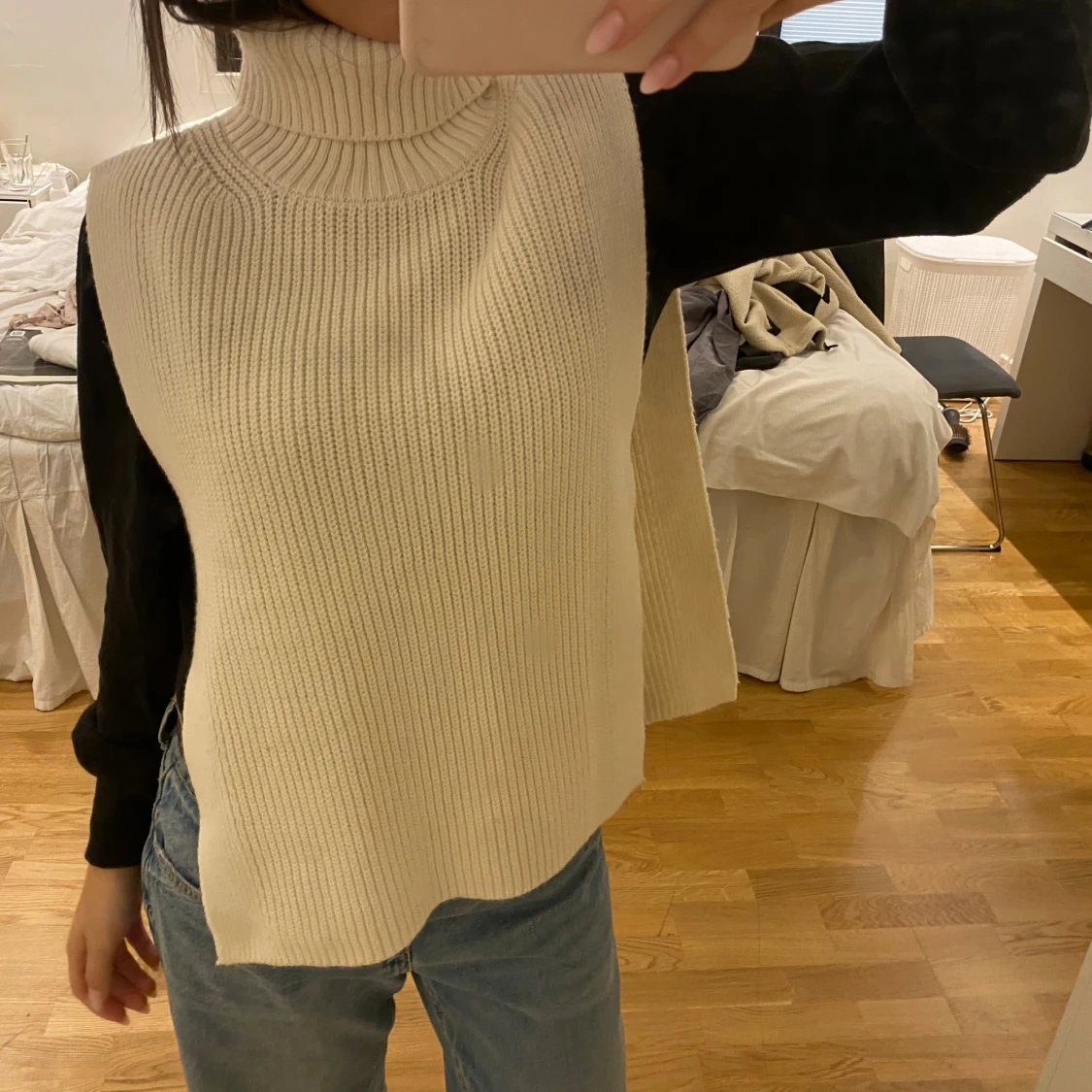 Stickad offwhite slipover från H&M - 3