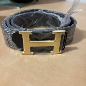 H bälte/skärpa - Oanvänd bälte, 110 cm