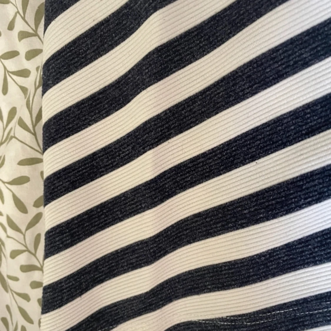 Randig omlottkjol från C, stl M - 1