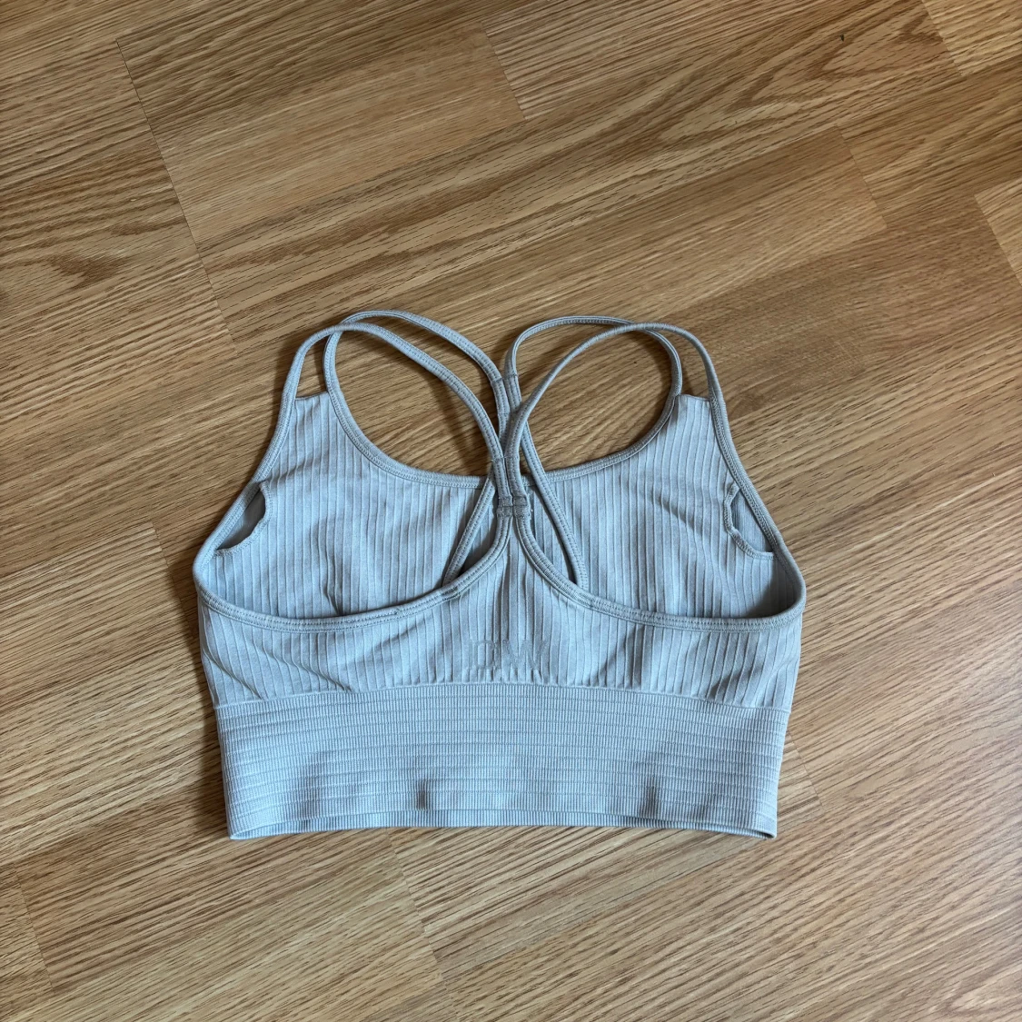 Ljusgrå ribbad linnetopp från ICIW - 1