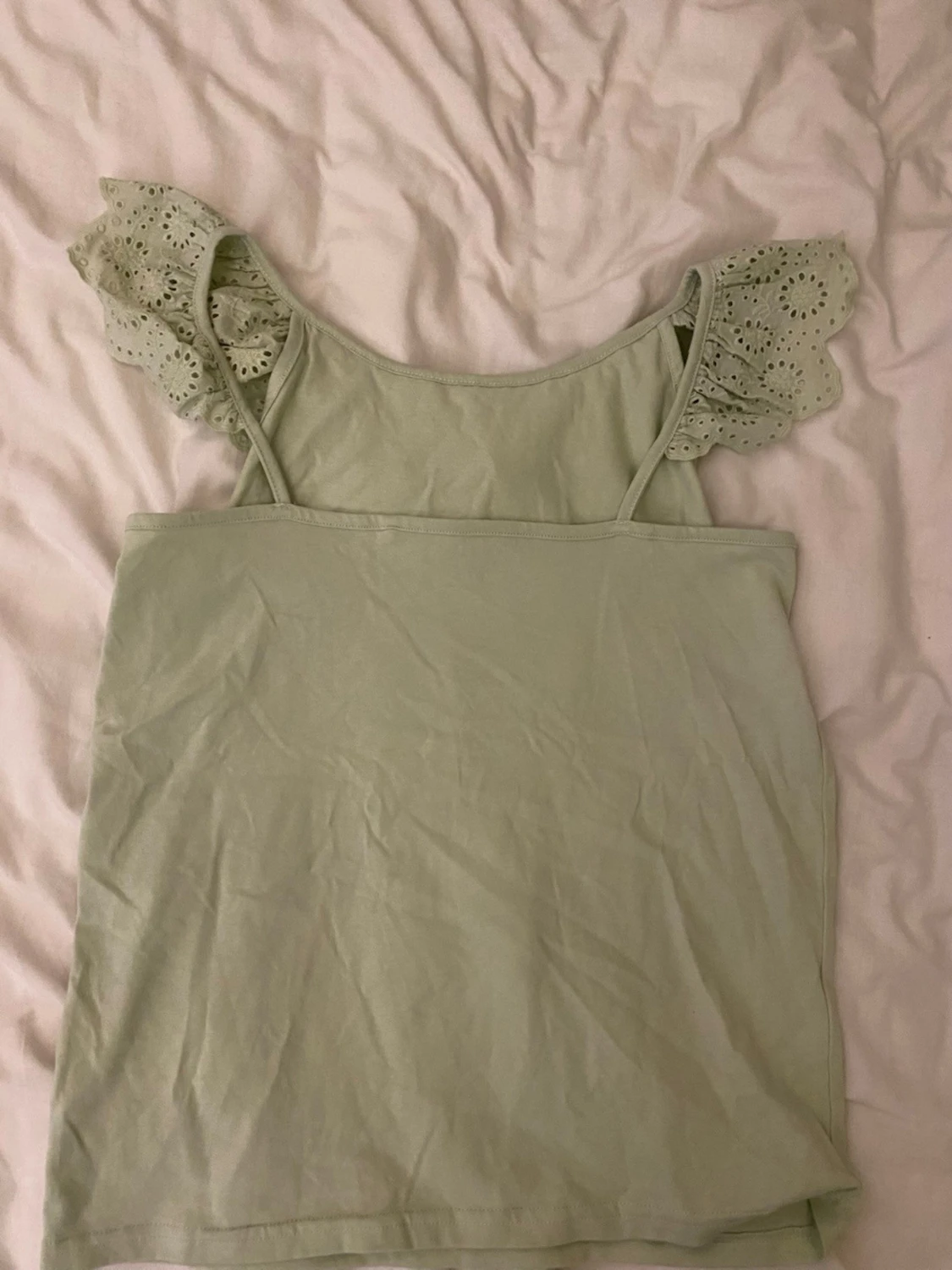 Ljusgrön topp med volang från Primark - 2