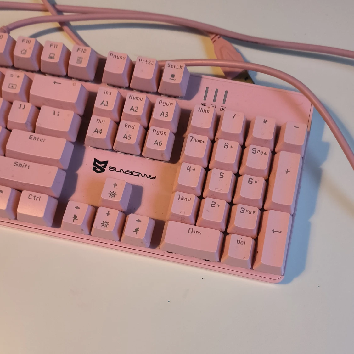 Full Mechanical Keyboard Pink - 91