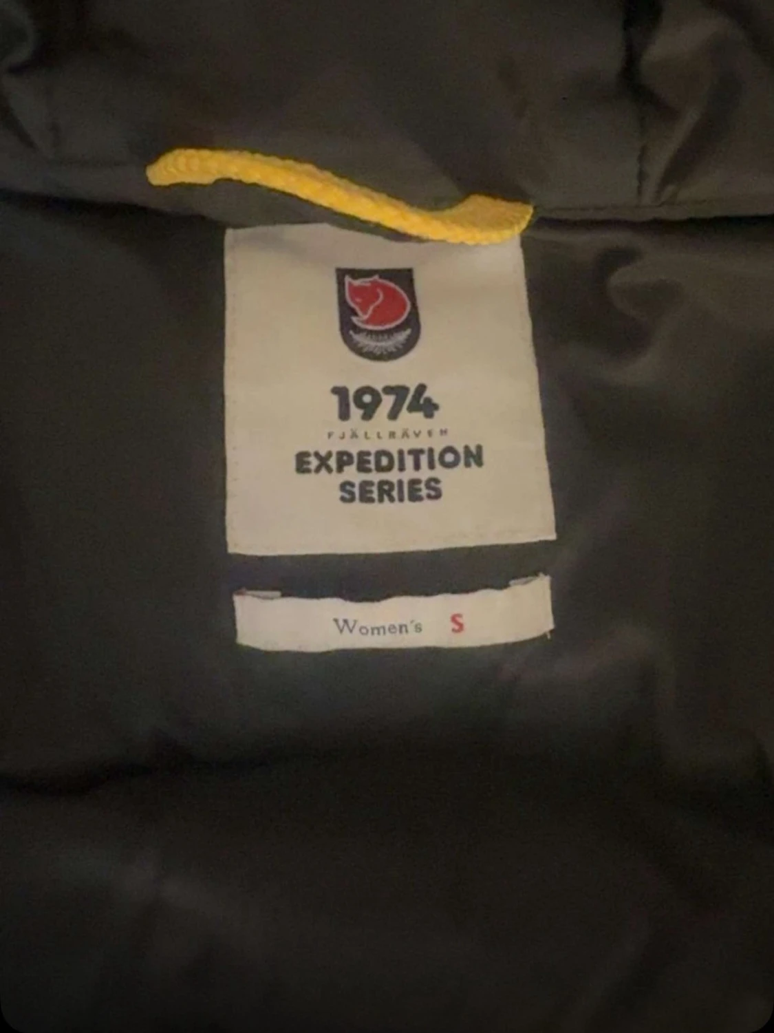 Svart pufferjacka Fjällräven Expedition - 1