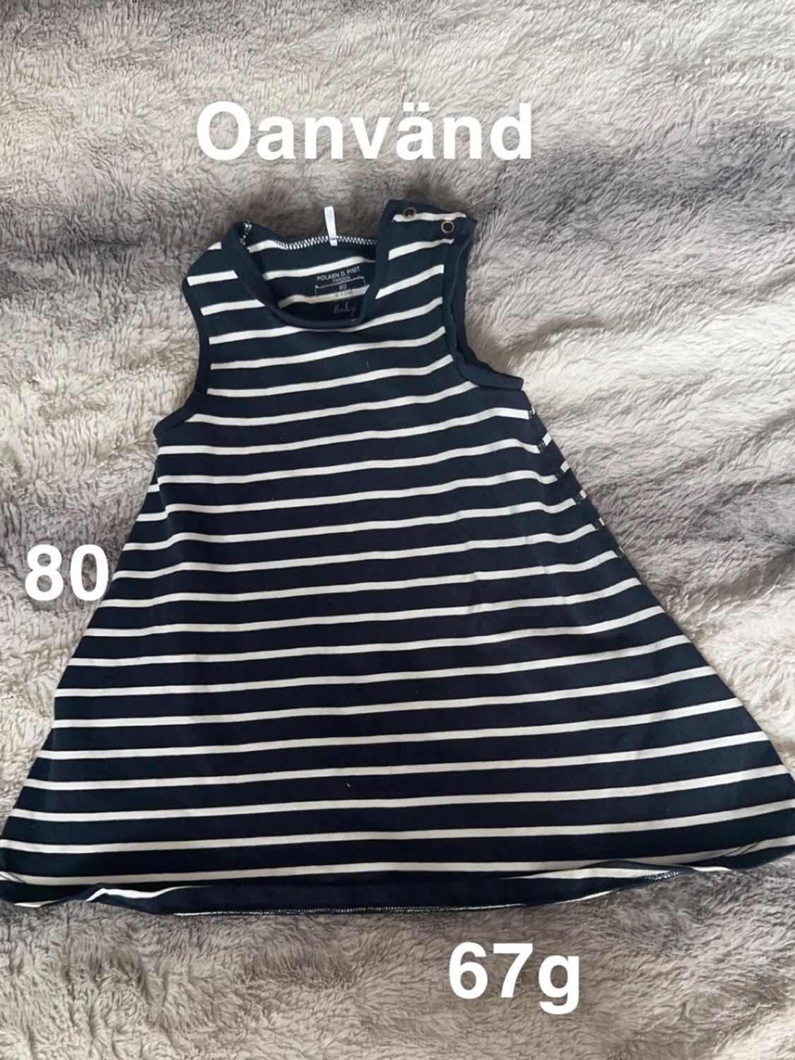 Randig marinblå klänning Polarn O. Pyret