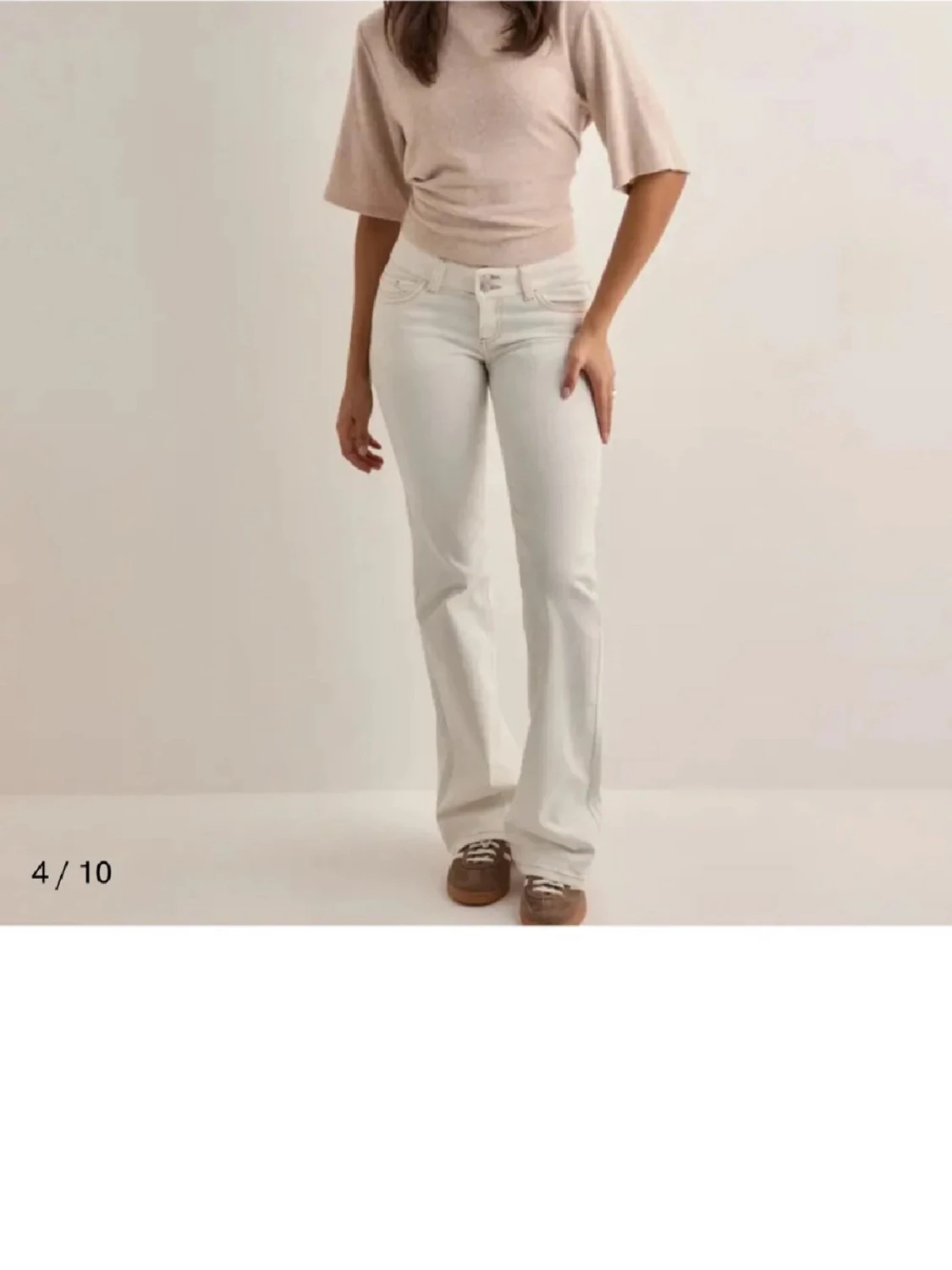 Vita bootcut jeansbyxor