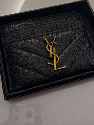 Svart korthållare  - Svart korthållare 