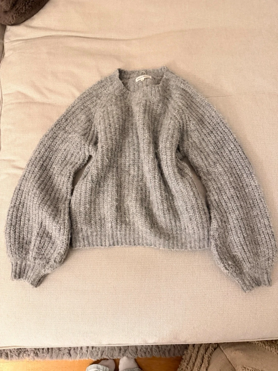 Grå stickad tröja med loose fit