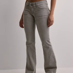 Nelly jeans - Jättasnygga jeans från Nelly! Säljer då de inte används