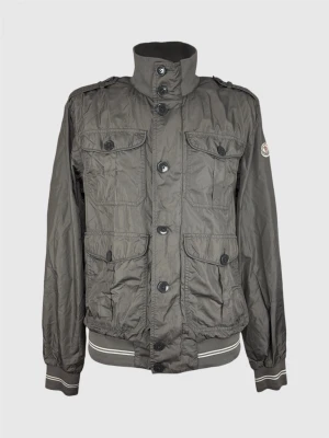 Moncler Delonix fieldjacka - | Säljer en Moncler fieldjacka i riktigt bra använt skick | Storlek: 4, sitter som Large | Hör av dig vid frågor eller funderingar 