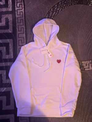 Play hoodie  - Vit play hoodie  10/10