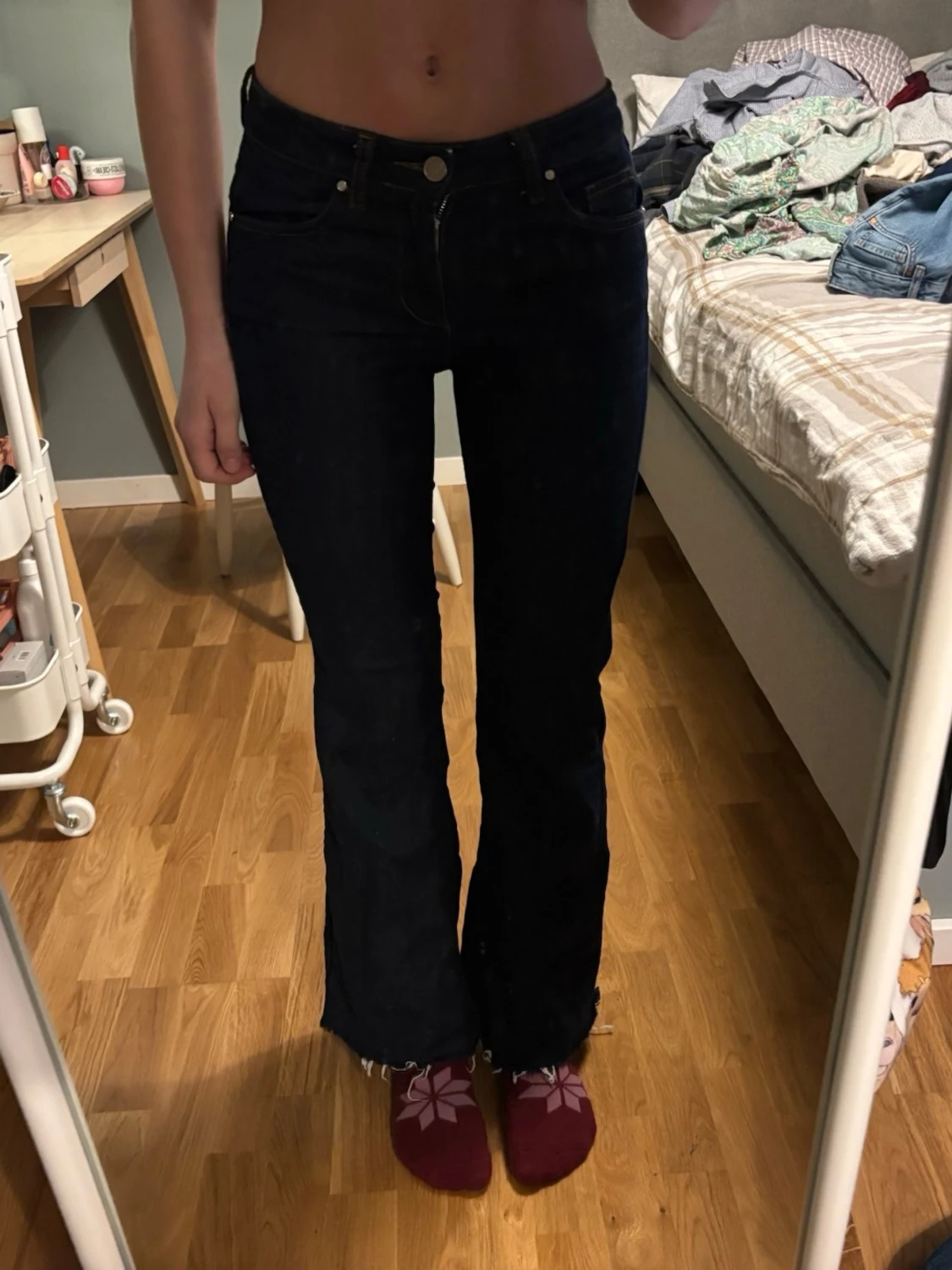 Mörkblå bootcut jeans