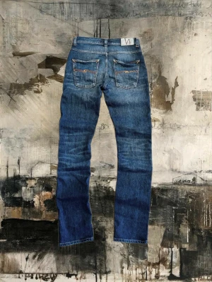 Nudie jeans - Nudie jeans storlek W29 L34. Feta fades. Hör gärna av dig vid frågor eller funderingar.