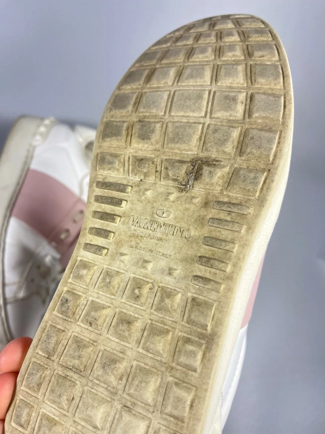 Valentino opens rosa  - 4