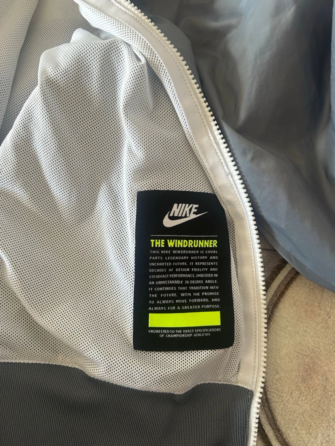 Nike Windrunner vindjacka grå/vit S - 2