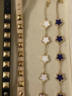 Armband 1st - Man köper styckvis ett kostar 120kr så innan man köper skriver man och säger vilket jag vill ha så fixar jag💕