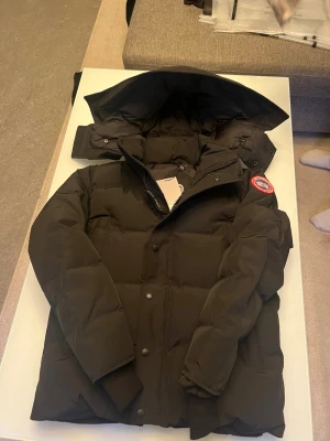 Svart Canada Goose wyndham - Svart wyndham storlek s. Skriv för fler bilder. 