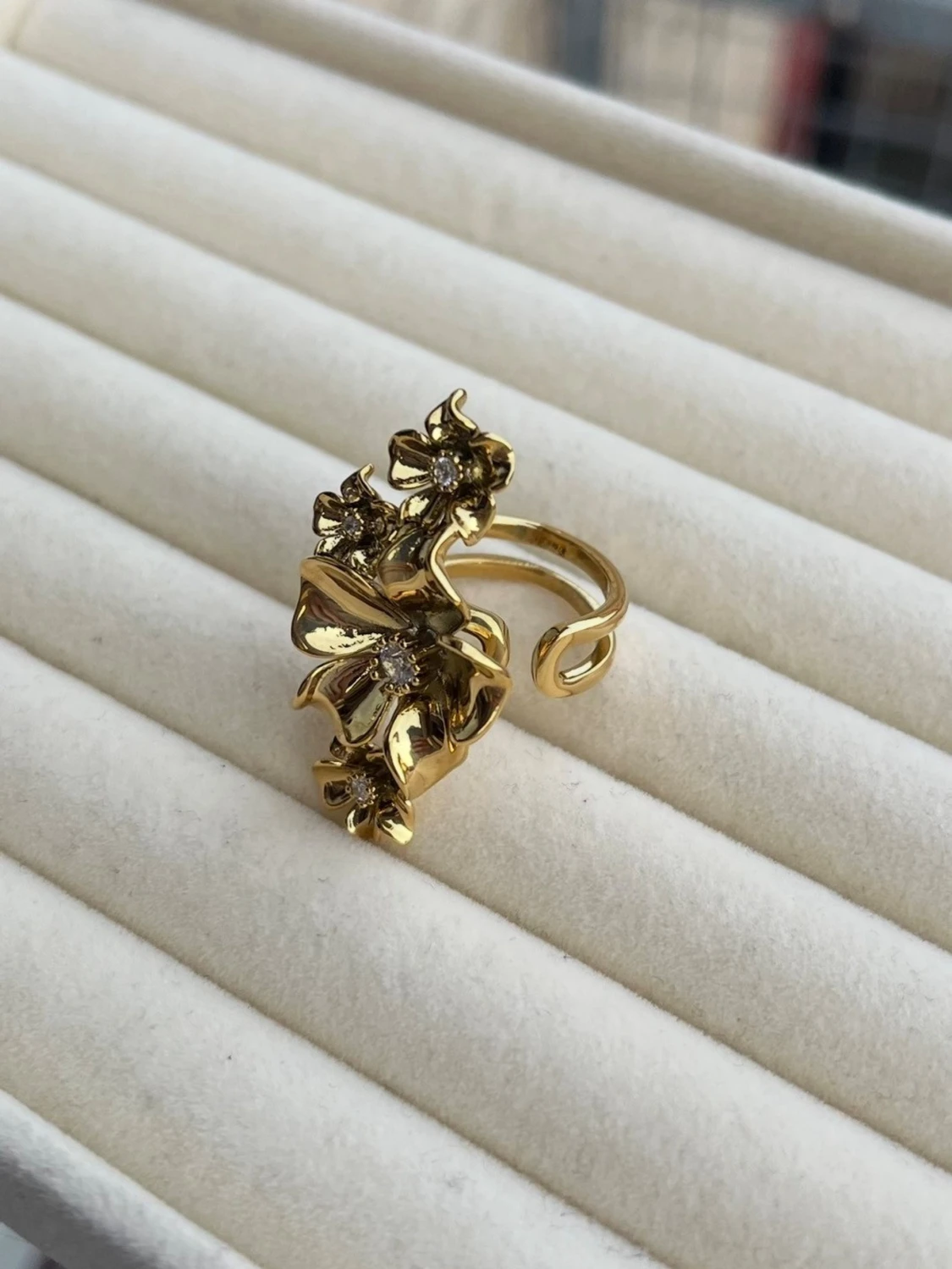 La Fleur Multi Ring - Ioaku inspirerad ring - 2