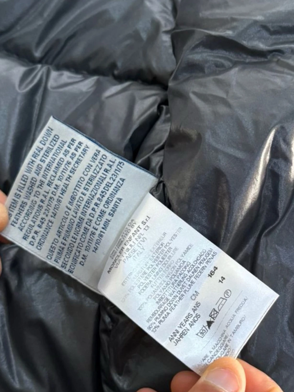 Moncler svart dunjacka – klassisk & varm, fint skick - 5