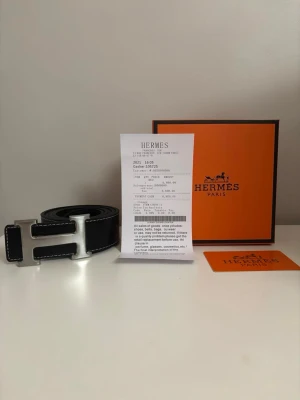 Herme’s bälte med Box & kvitto - Helt nytt 