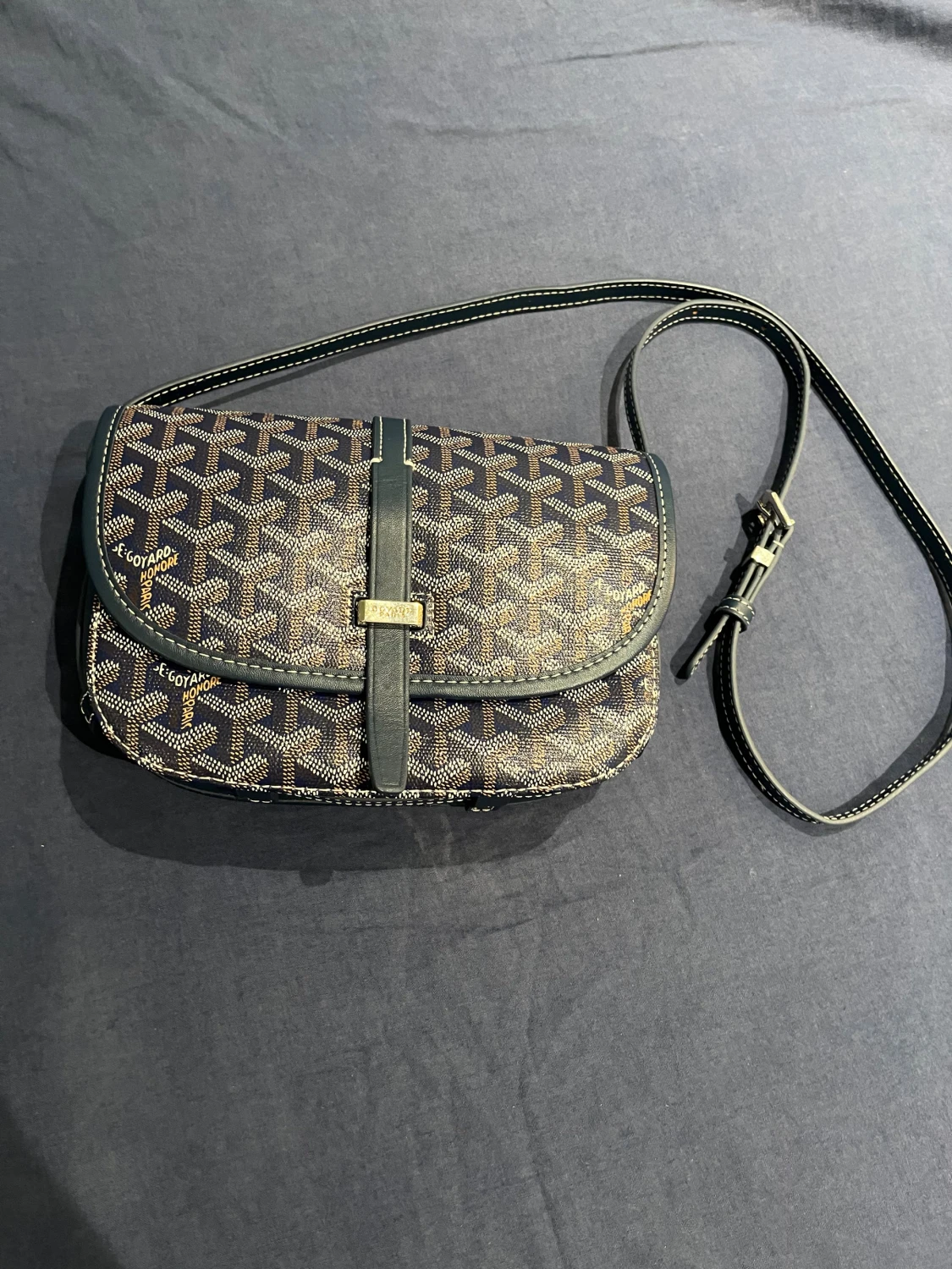  Axelväska med mönster