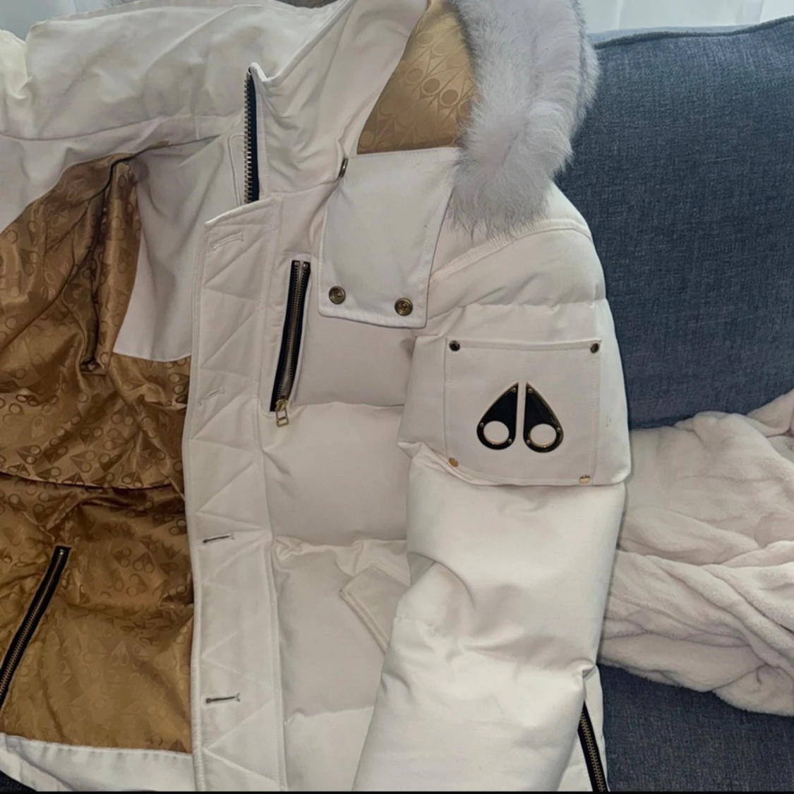 Vit dunjacka från Moose Knuckles - 2