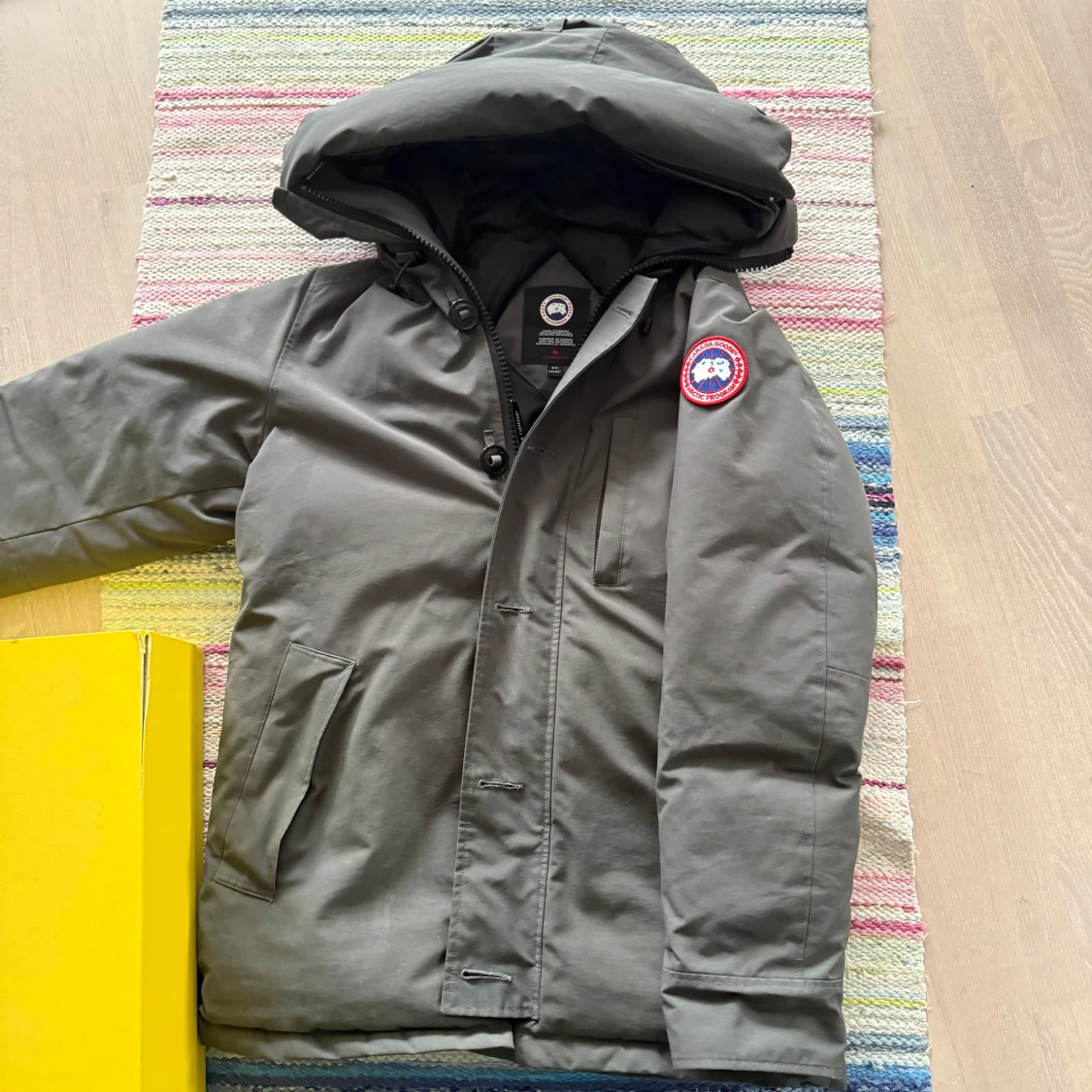 GRÅ CANADA GOOSE CHATEAU