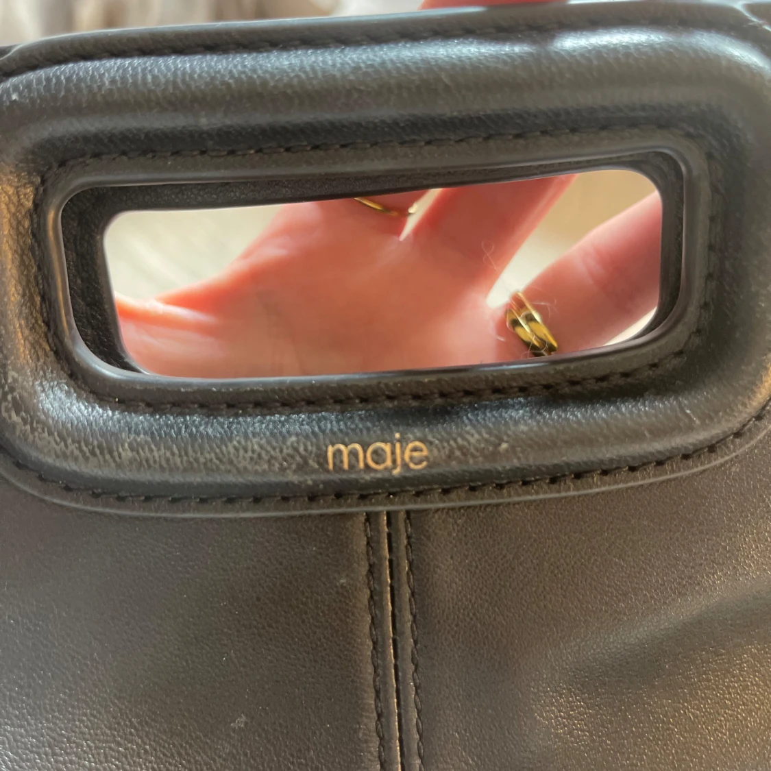 Svart handväska med fransar från Maje - 3