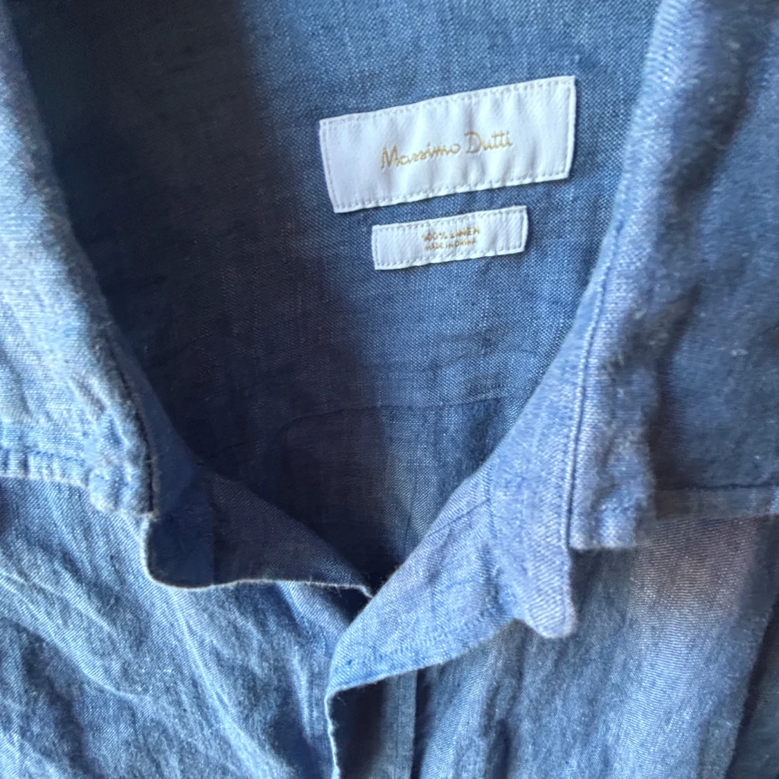 Blå linneskjorta från Massimo Dutti - 2