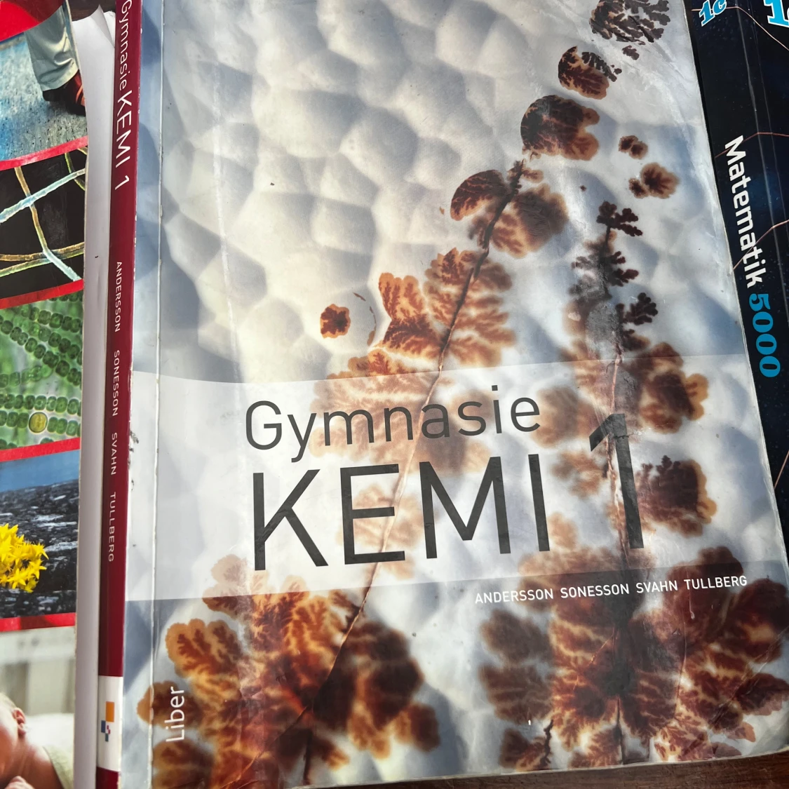 Naturvetenskapliga böcker - 2