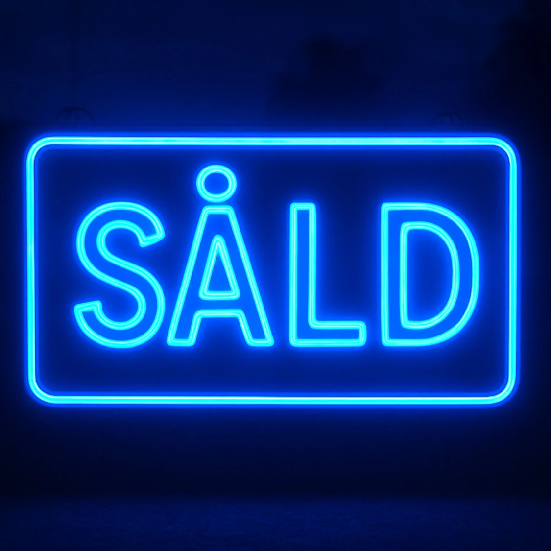 Mörk grön hoodie från Superdry med huva