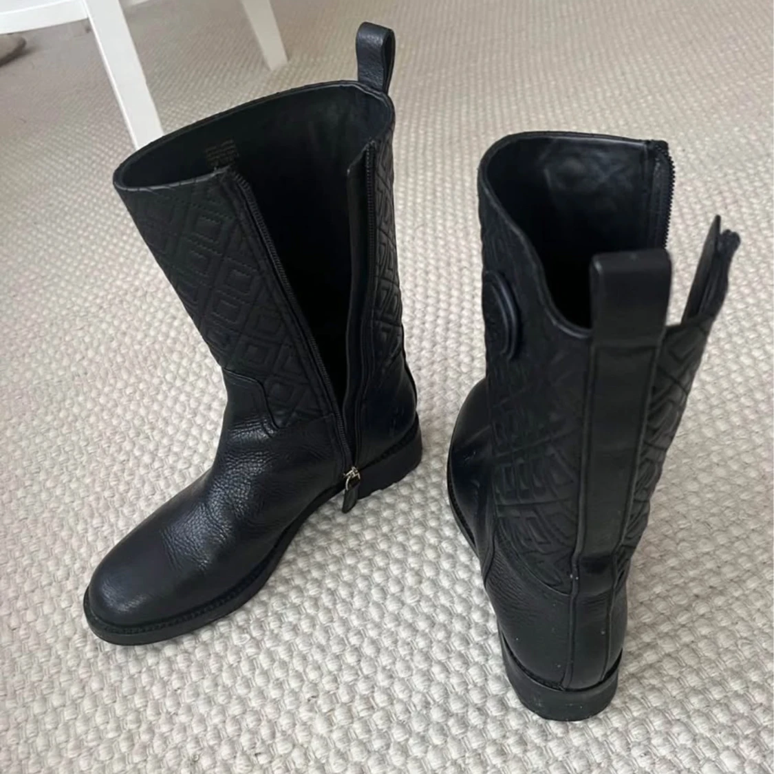 Svarta quiltade boots från Tory Burch - 2