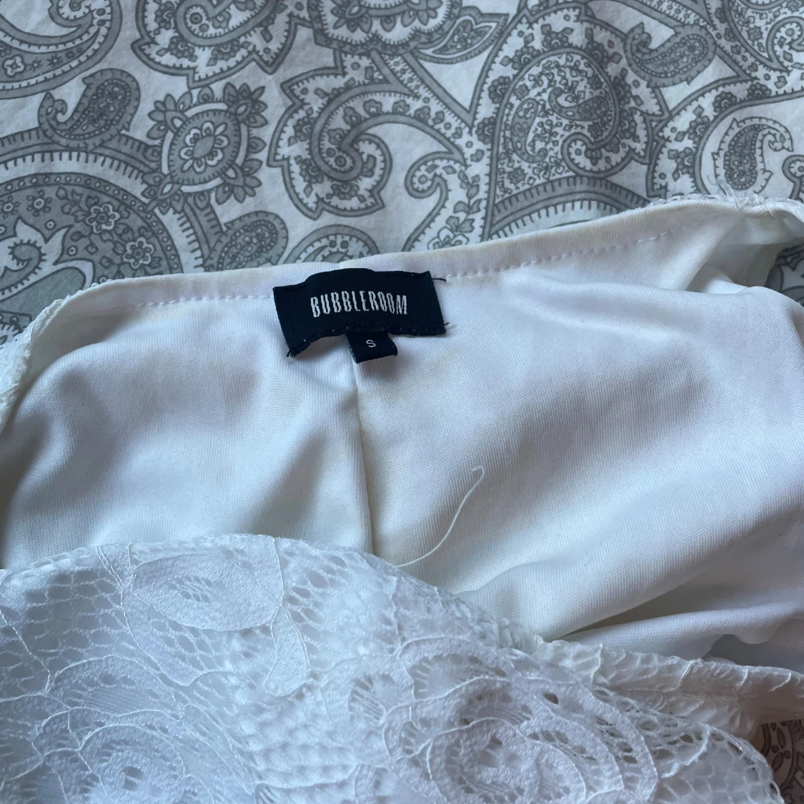 Vit spetsklänning från Bubbleroom - 2