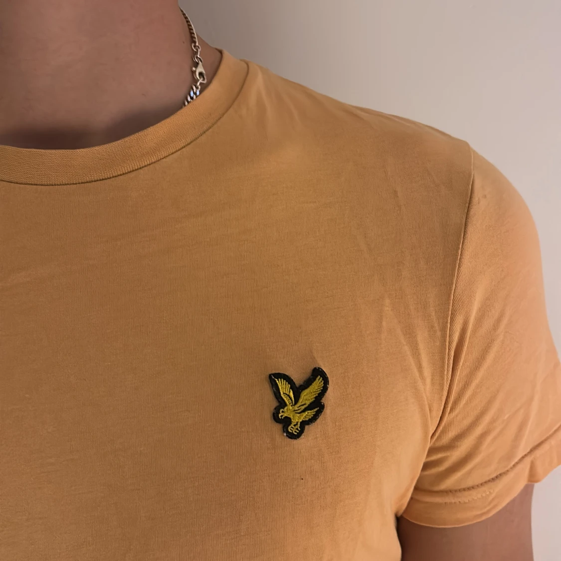 Orange t-shirt från Lyle & Scott - 2