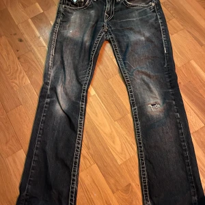 True Religion straight jeans, mörkblå - Straight jeans från True Religion  