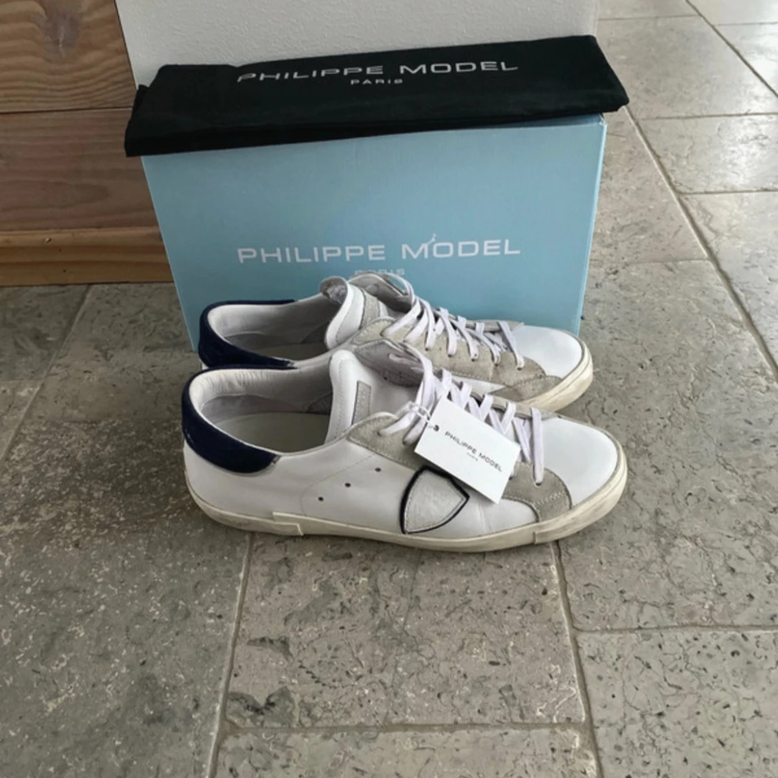 Philippe Model vita sneakers