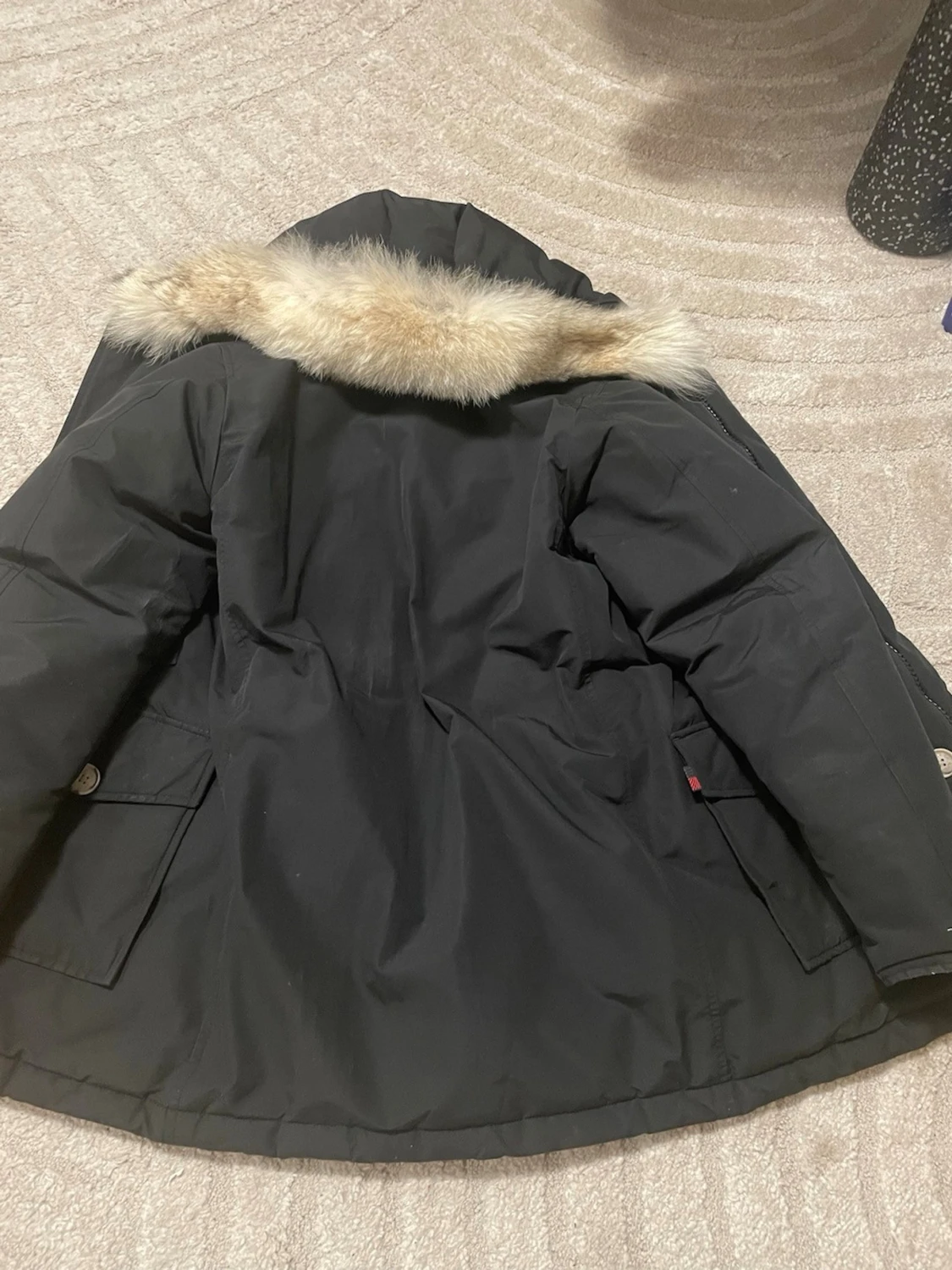 Svart parkas från Woolrich med päls - 2