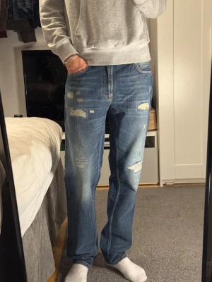 ‼️HELT NYA ‼️Nudie Jeans ”Gritty Jackson” - Tja säljer nu ett par sprillans nya Nudie Jeans i storlek W29 L30 för endast 899kr! Pris är ej hugget i sten, hör av er i dm vid funderingar 🙌