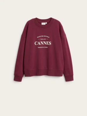 Vinröd Sweatshirt  - Supersnygg sweatshirt från Kappahl. Anvåbd ca 3 gånger, därav nyskick. Storlek S. Nypris: 400kr. Mitt pris: 300kr.