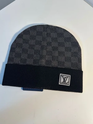 Lvmössa - Louis vuttion mössa helt ny oanvänd, perfekt för vintern