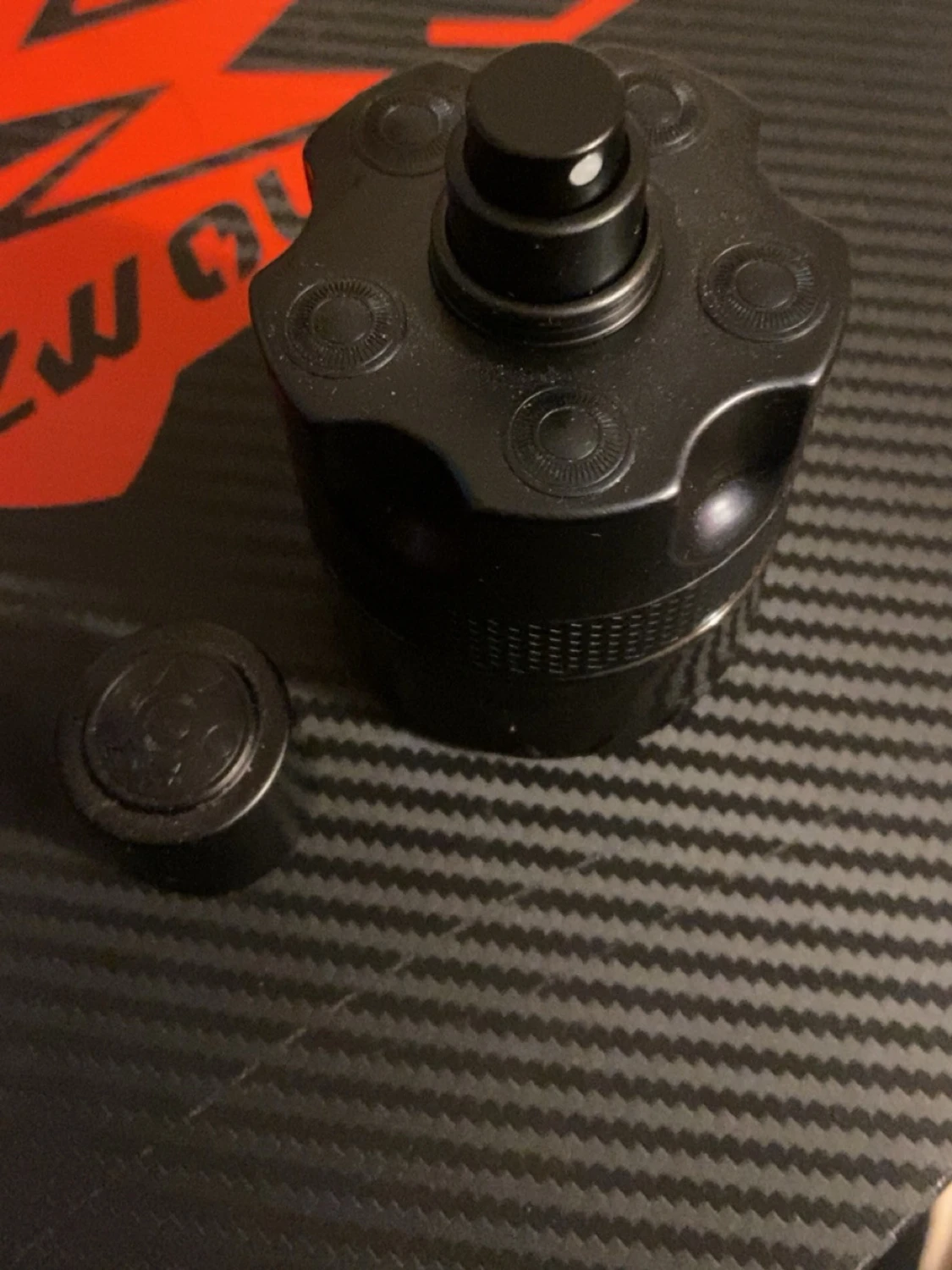 Azzaro parfym med unik design - 1