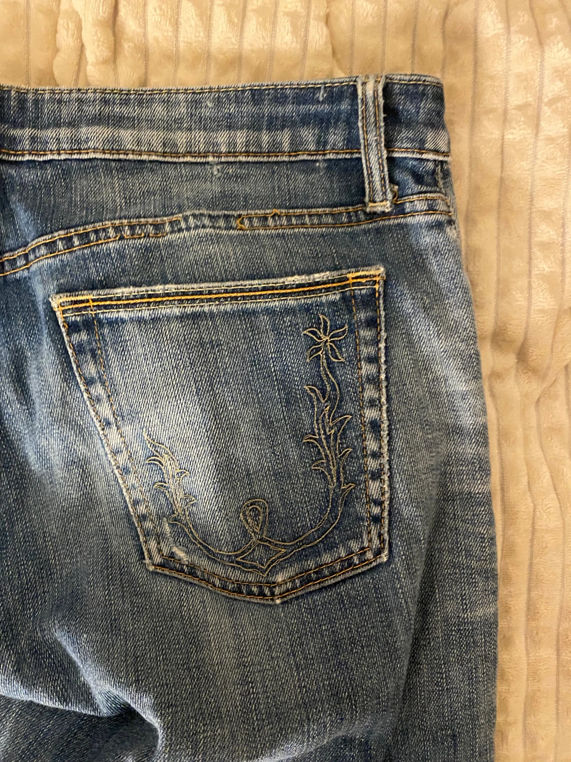 Blå bootcut jeans från Replay - 5