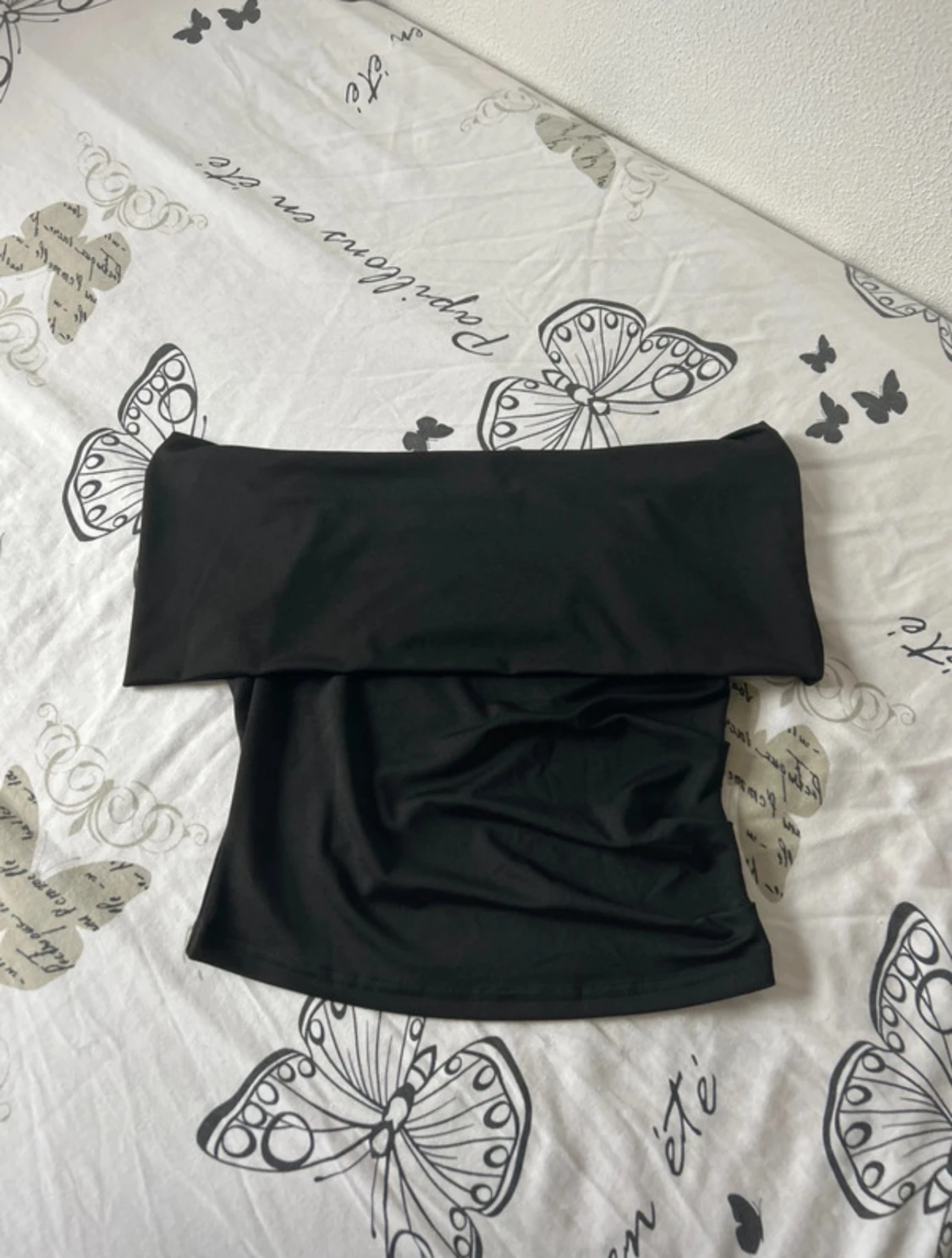 Off shoulder tops - 1