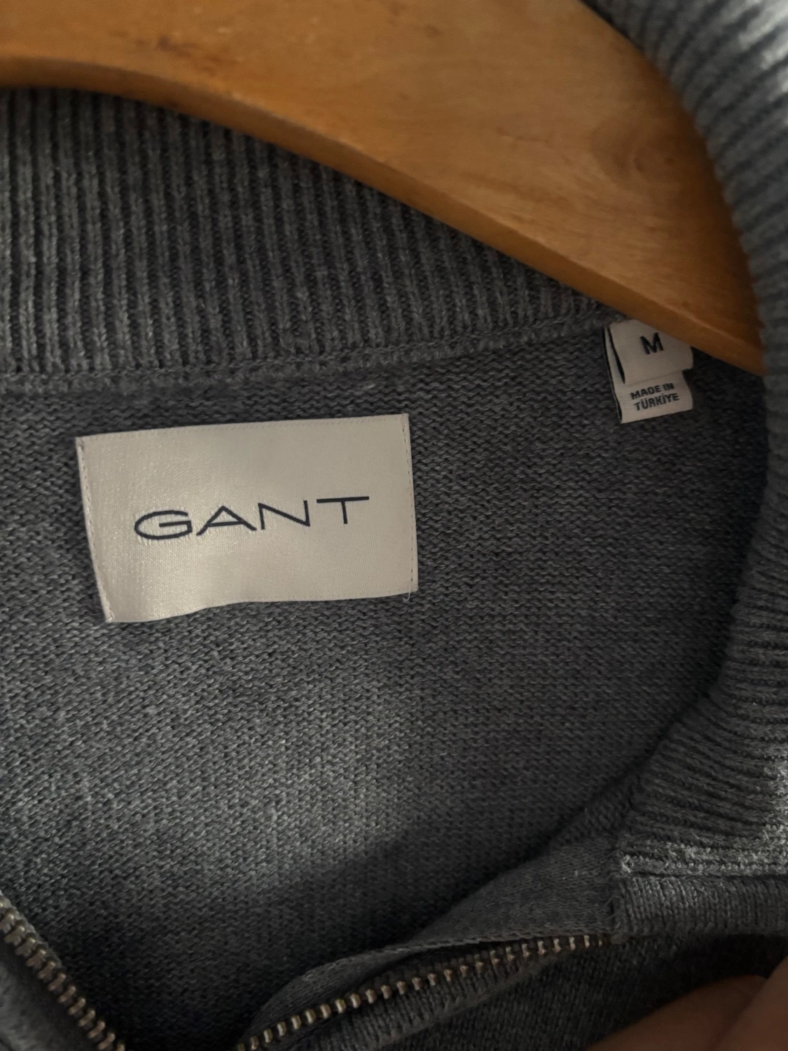 Grå kofta från GANT med dragkedja - 3