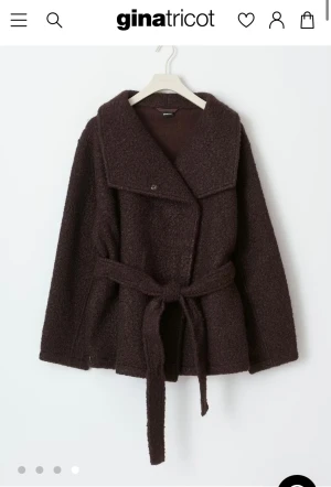 SÖKER!!! Strl XXS - Söker jackan, skriv endast till mig om ni har den här jackan och ha ett rimligt pris tack!! I storlek XXS