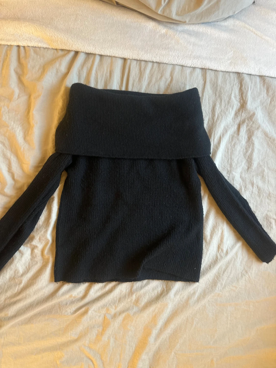 Svart stickad tröja💘 - 1