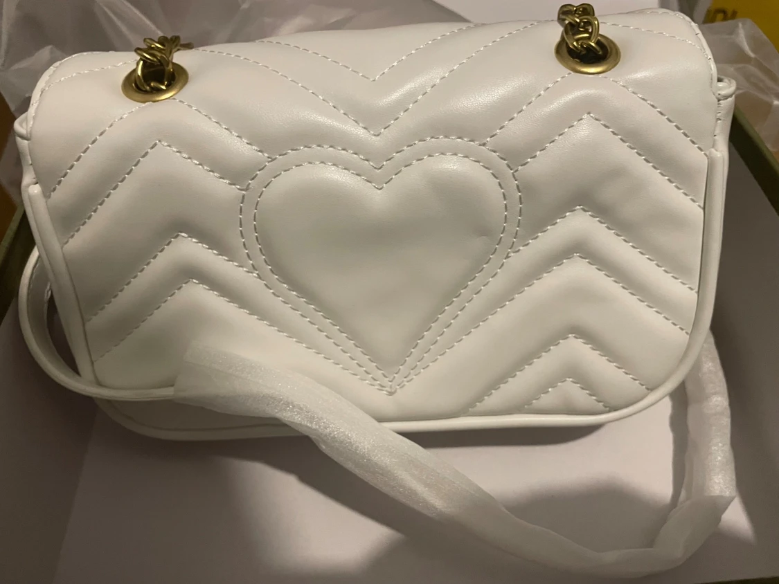 Vit quiltad axelväska från Gucci - 1